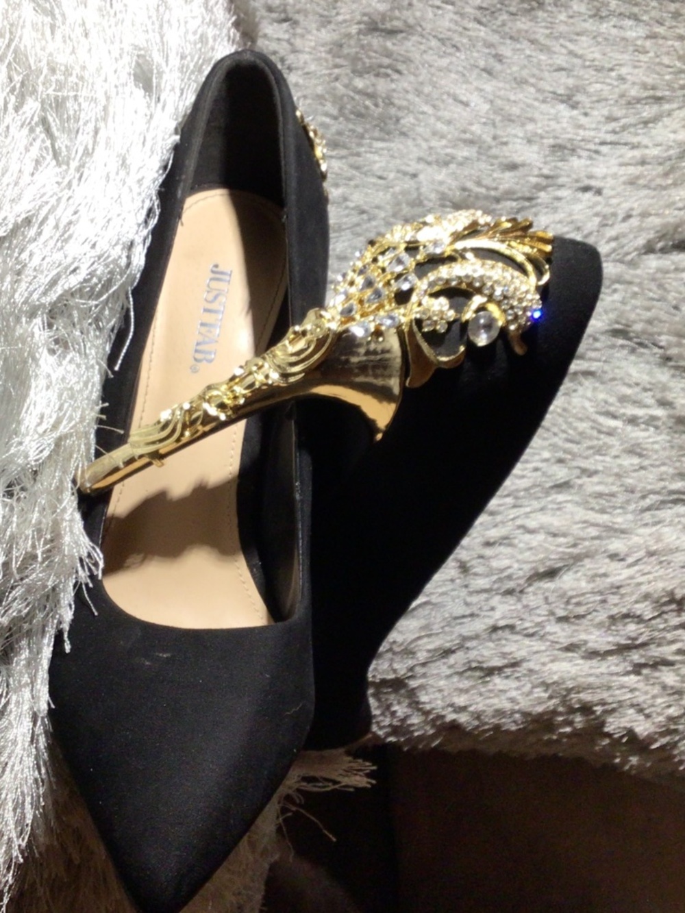 Black pointed toe Satin suede golden rose emblemed heel shoe - Picture 12 of 13